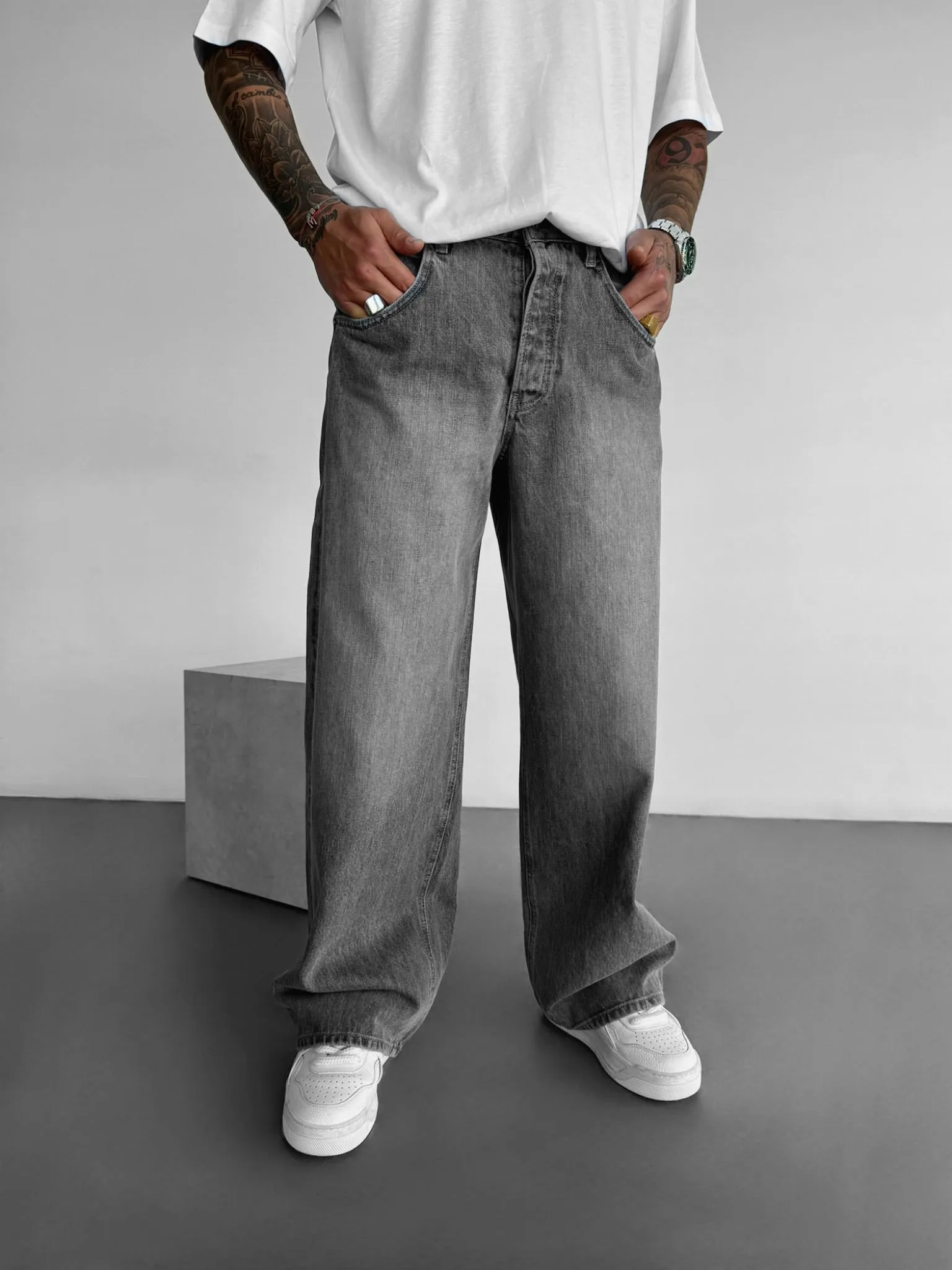 Baggy Washed Jeans - Grey