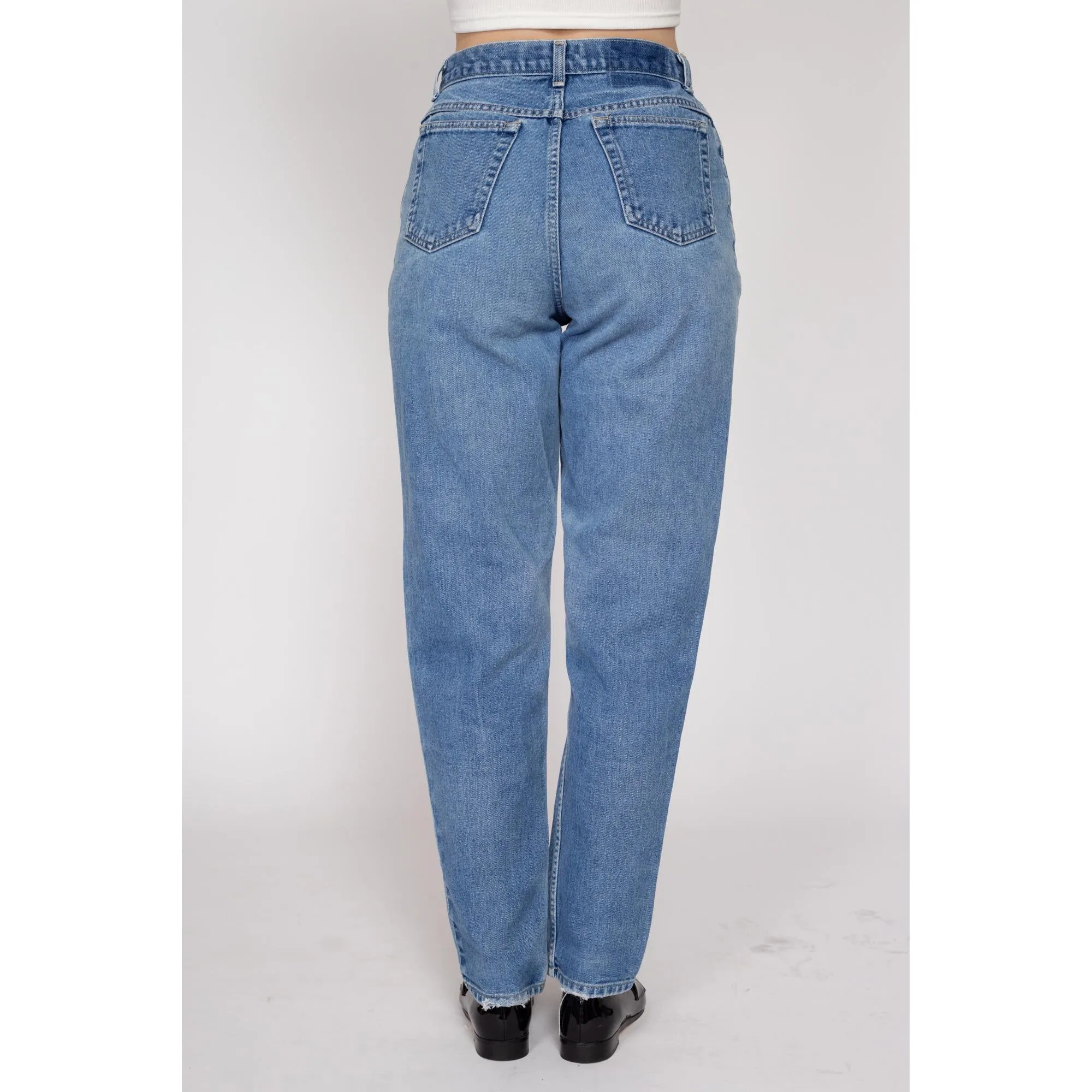 Medium 90s High Waisted Medium Wash Jeans 28"